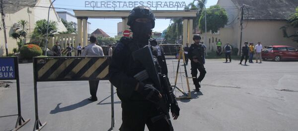 La Policía indonesia - Sputnik Mundo