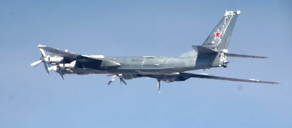 Portamisiles estratégico ruso Tu-95MS (foto referencial) Portamisiles estratégico ruso Tu-95MS (foto referencial) - Sputnik Mundo