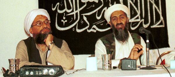Ayman Zawahiri y Osama bin Laden - Sputnik Mundo