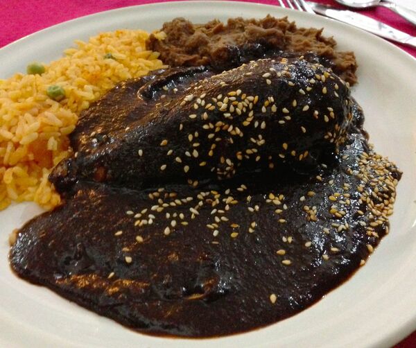 Mole, comida típica mexicana - Sputnik Mundo