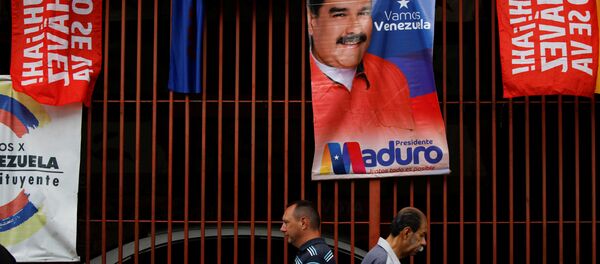 Carteles electorales en Caracas, Venezuela - Sputnik Mundo