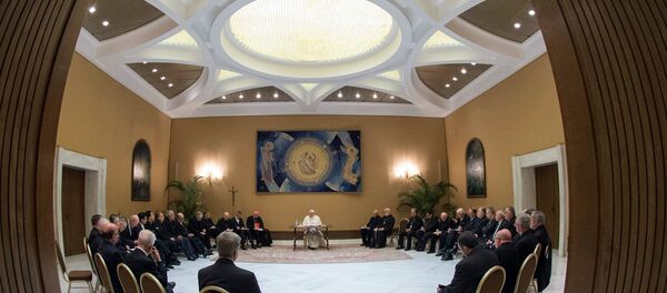 El papa Francisco se reúne con obispos chilenos - Sputnik Mundo