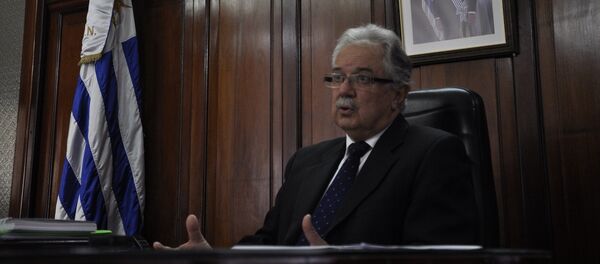 Jorge Menéndez, ministro uruguayo de Defensa Jorge Menéndez, ministro uruguayo de Defensa - Sputnik Mundo