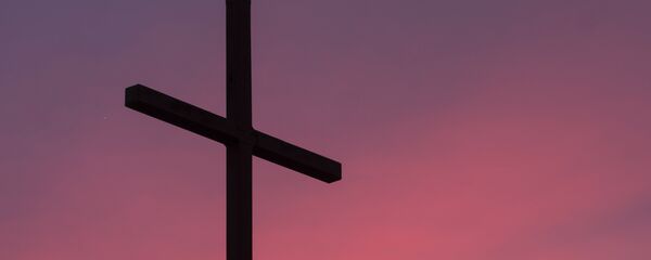 Una cruz (imagen referencial) Una cruz (imagen referencial) - Sputnik Mundo