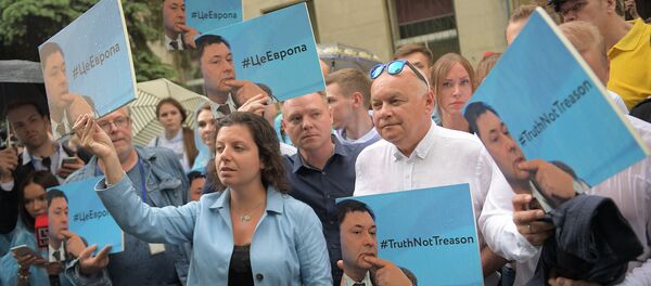 La directora de RT y Sputnik, Margarita Simonián, y el director general de la agencia Rossiya Segodnya, Dmitri Kiseliov - Sputnik Mundo