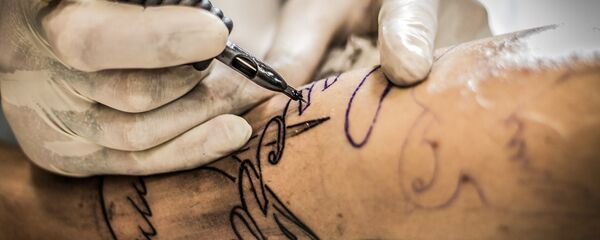 Un tatuaje Un tatuaje - Sputnik Mundo