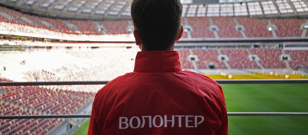 Un voluntario del Mundial de Rusia Un voluntario del Mundial de Rusia - Sputnik Mundo