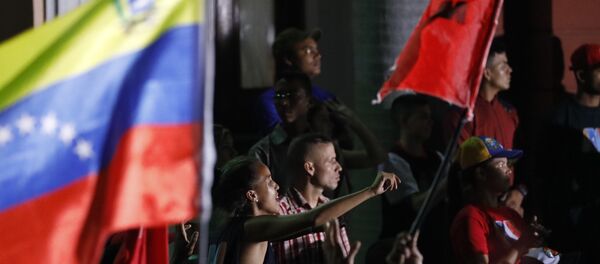Seguidores de Nicolás Maduro en Caracas, Venezuela - Sputnik Mundo