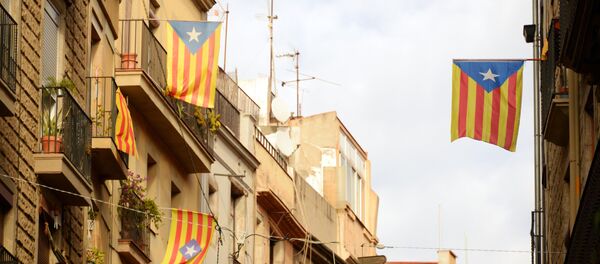 Banderas independentistas de Cataluña Banderas independentistas de Cataluña - Sputnik Mundo