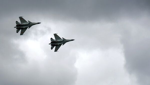 Los Su-30 de las Fuerzas Aéreas de Kazajistán - Sputnik Mundo