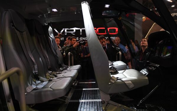 Helicóptero ligero VRT500 - Sputnik Mundo