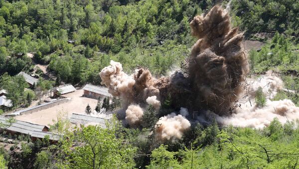 El desmontaje del polígono nuclear Punggye-ri en Corea del Norte - Sputnik Mundo