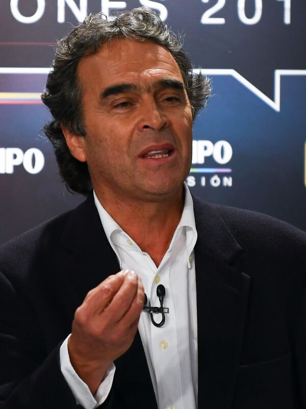 Sergio Fajardo - Sputnik Mundo