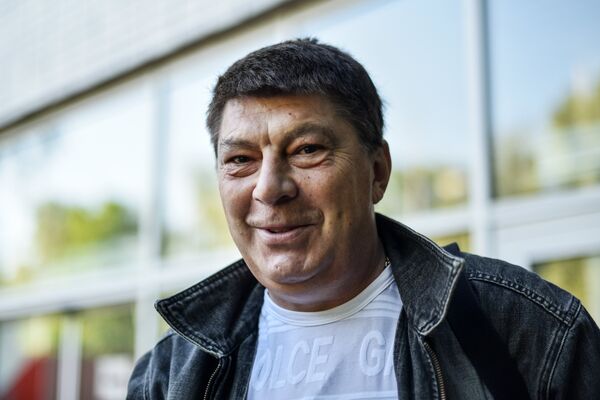 Rinat Dasáyev, hablando con Sputnik - Sputnik Mundo