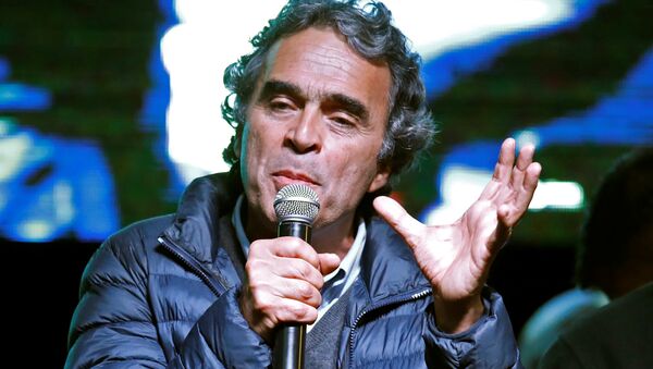 Sergio Fajardo, candidato presidencial colombiano - Sputnik Mundo