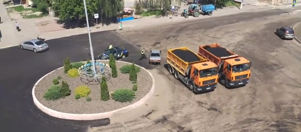 Una conductora le toma el pelo a la policía ucraniana - Sputnik Mundo