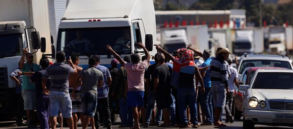 Huelga de camioneros en Brasil - Sputnik Mundo