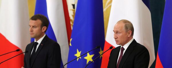 Presidente de Francia, Emmanuel Macron y presidente de Rusia, Vladímir Putin - Sputnik Mundo