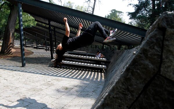 La mexicana Karla Castellanos, campeona mundial de parkour - Sputnik Mundo