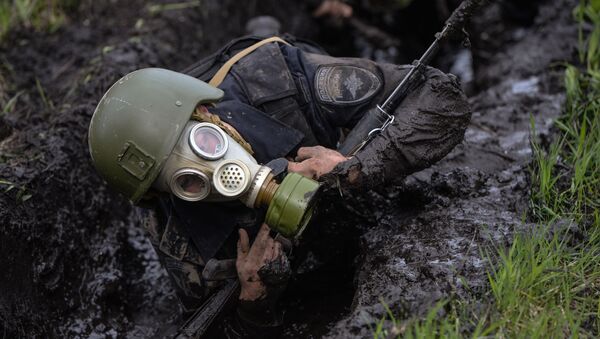 Así compiten los militares rusos por ganarse el honor de lucir la boina roja - Sputnik Mundo