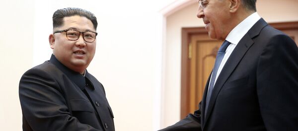 El líder de Corea del Norte, Kim Jong-un se reunió en Pyongyang con el ministro de Exteriores de Rusia, Serguéi Lavrov - Sputnik Mundo