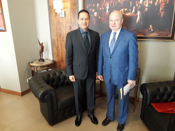 Vasili Lijachov (d) se reúne en Moscú con el embajador de Venezuela en Rusia, Carlos Faría Tortosa (i) Vasili Lijachov (d) se reúne en Moscú con el embajador de Venezuela en Rusia, Carlos Faría Tortosa (i) - Sputnik Mundo
