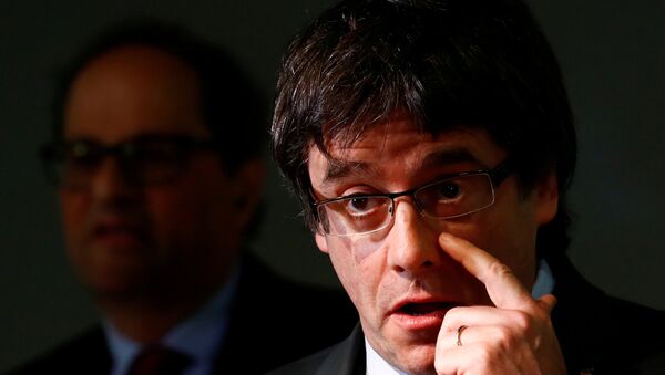 Carles Puigdemont, el expresidente de la Generalitat de Cataluña - Sputnik Mundo