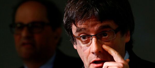 Carles Puigdemont, el expresidente de la Generalitat de Cataluña - Sputnik Mundo