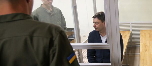 Kiril Vishinski, el jefe del portal de noticias RIA Novosti Ukraina, en la sala de tribunal de Jersónо Kiril Vishinski, el jefe del portal de noticias RIA Novosti Ukraina, en la sala de tribunal de Jersónо - Sputnik Mundo