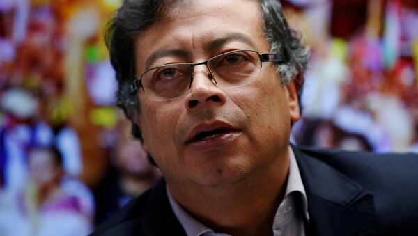 Gustavo Petro, candidato presidencial colombiano - Sputnik Mundo