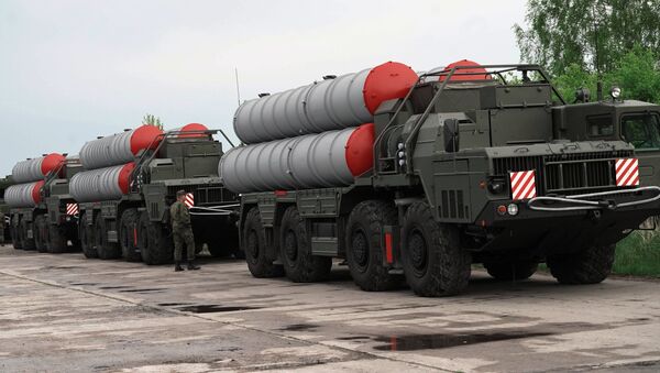 Sistemas de defensa antiaérea rusos S-400 - Sputnik Mundo