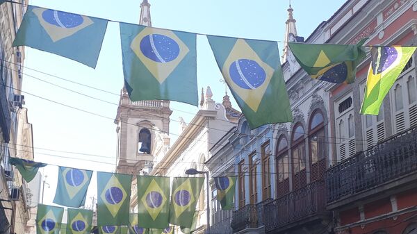 Una calle en Río de Janeiro, Brasil - Sputnik Mundo