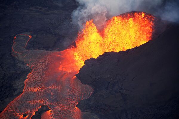 Las erupciones volcánicas, a vista de pájaro - Sputnik Mundo