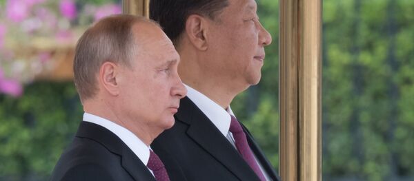El presidente de Rusia, Vladímir Putin, y el presidente de China, Xi Jinping (archivo) - Sputnik Mundo