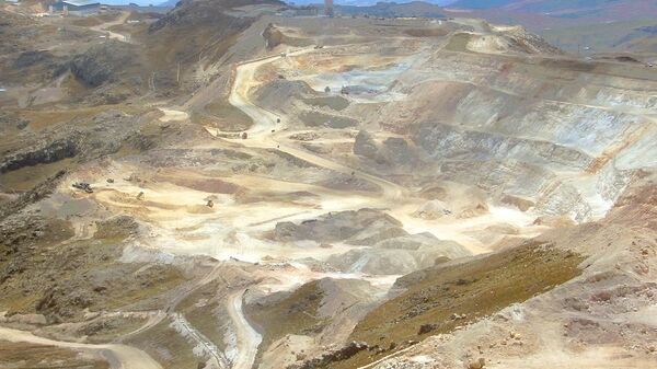 Mina de oro en Perú  - Sputnik Mundo