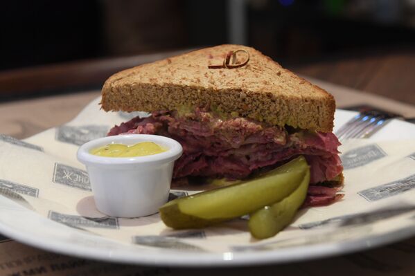 Pastrami de ternera veteada en Vorónezh - Sputnik Mundo