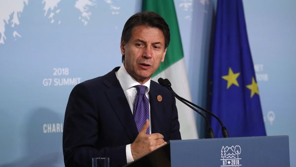 Giuseppe Conte, primer ministro de Italia Giuseppe Conte, primer ministro de Italia - Sputnik Mundo