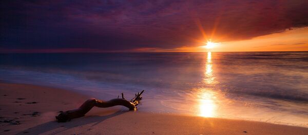 Una playa (imagen referencial) - Sputnik Mundo
