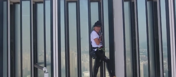 Alain Robert, el hombre araña francés - Sputnik Mundo