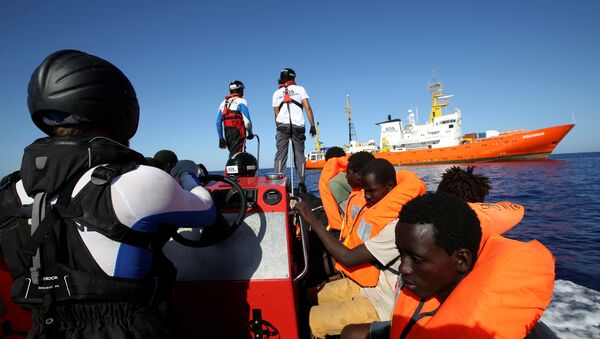 El barco de rescate Aquarius - Sputnik Mundo