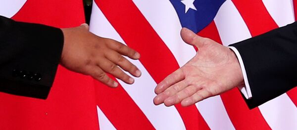 Los momentos más memorables de la histórica cumbre entre Trump y Kim - Sputnik Mundo