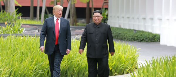 El presidente de EEUU, Donald Trump y el líder norcoreano Kim Jong-un (archivo) - Sputnik Mundo