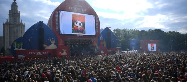 La zona del Fan Fest, situada en Vorobiovy Gory en Moscú La zona del Fan Fest, situada en Vorobiovy Gory en Moscú - Sputnik Mundo