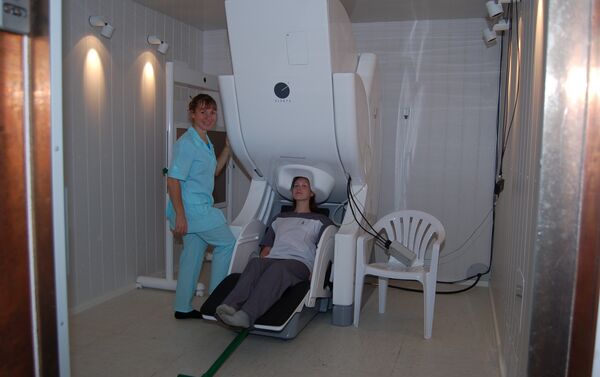 Estudios de la capacidad de cerebro por especialistas de la Universidad Estatal de Psicología y Pedagogía de Moscú (UEPPM) - Sputnik Mundo