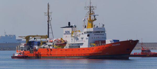 El barco de rescate Aquarius - Sputnik Mundo