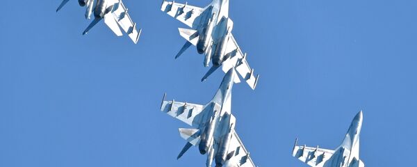 Cazas rusos Su-35 Cazas rusos Su-35 - Sputnik Mundo