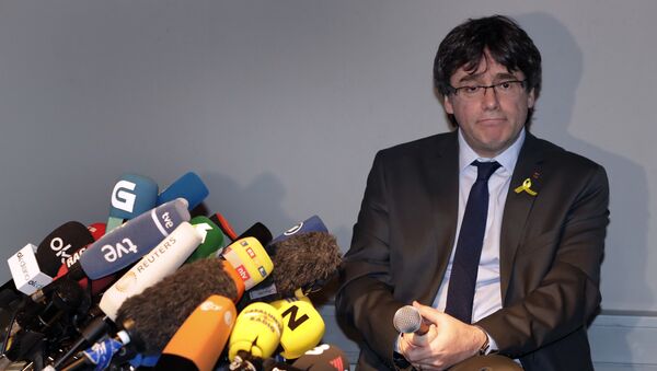 Carles Puigdemont, expresidente de Cataluña - Sputnik Mundo