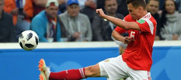 Futbolista Denis Cherishev de la seleccion rusa Futbolista Denis Cherishev de la seleccion rusa - Sputnik Mundo