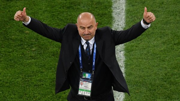 Stanislav Cherchésov, entrenador de la selección rusa - Sputnik Mundo