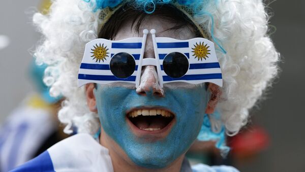 Un hincha uruguayo - Sputnik Mundo